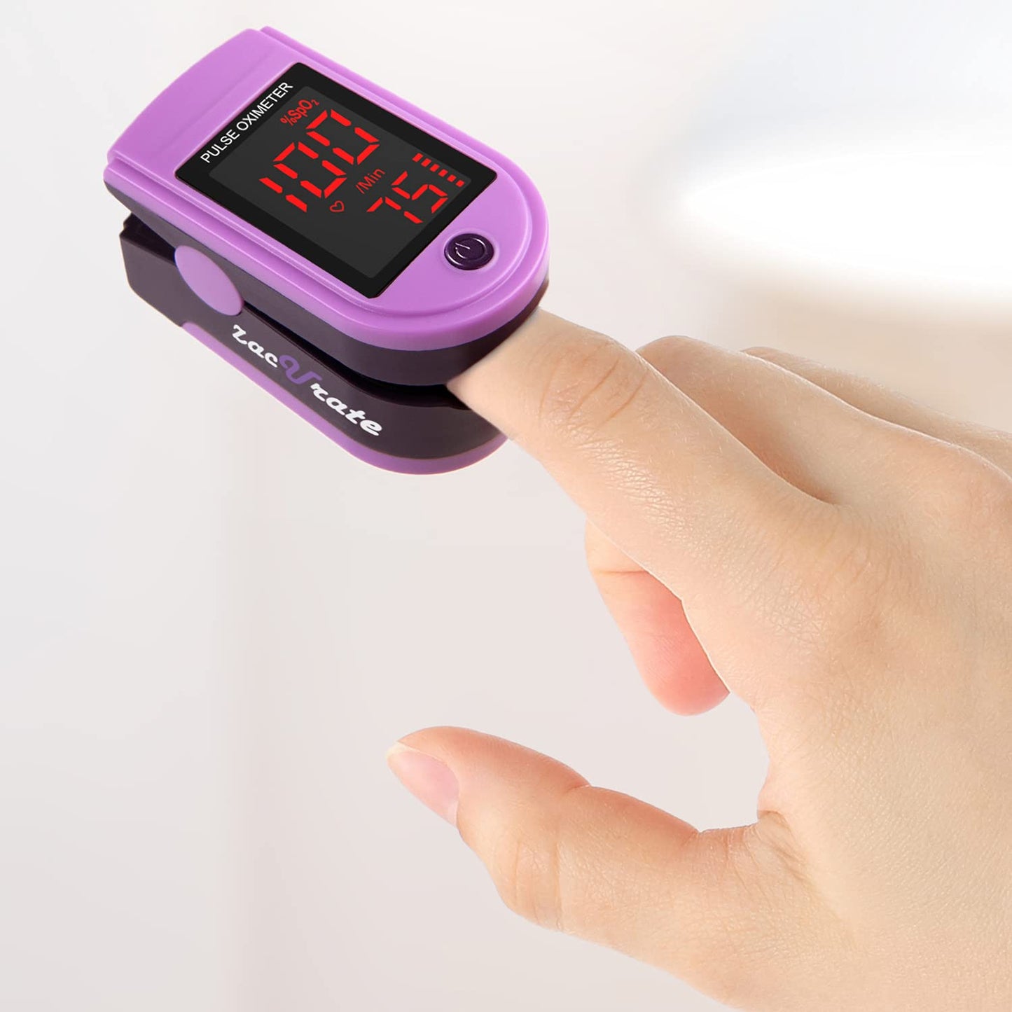Pro Series 500DL Fingertip Pulse Oximeter Blood Oxygen Saturation Monitor with Silicone Cover, Batteries and Lanyard