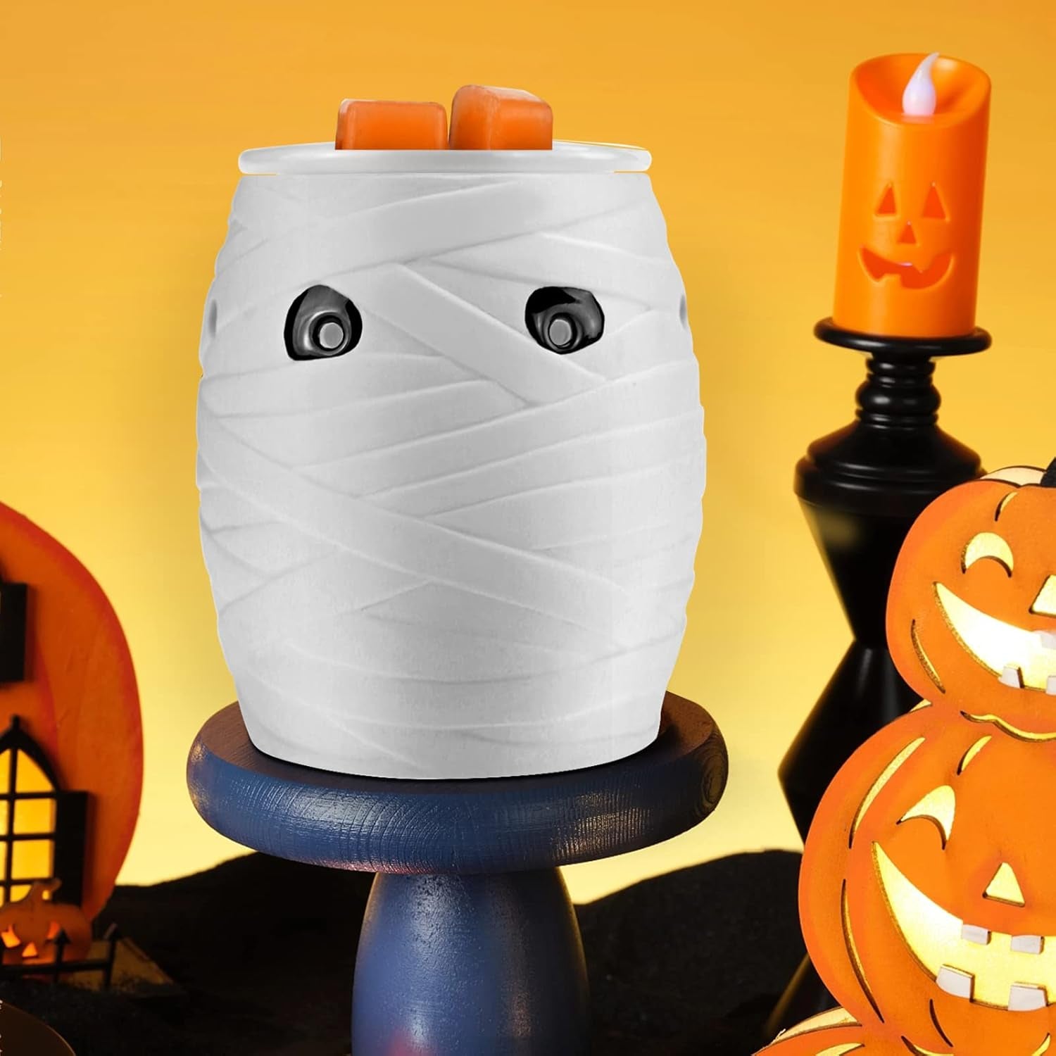 Halloween Pluggable Fragrance Warmer Wax Melter for Home/Dorm/Office No Flame No Smoke No Soot Packaged Together with Two Bulbs - Spooky Mummy